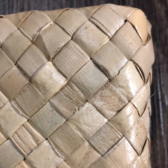Vintage Woven Palm Leaf Purse - Picture 14 of 16